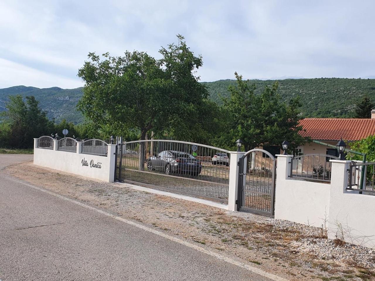 Holiday Home Danica Ozici Exterior photo